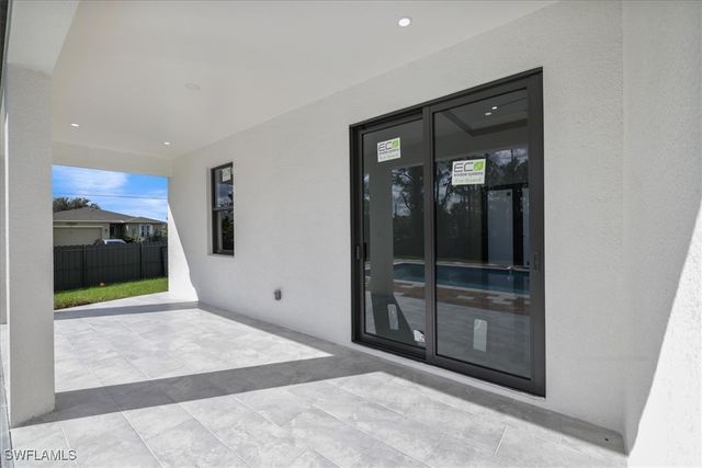 2400 Conroy AVE N, Lehigh Acres, FL 33971