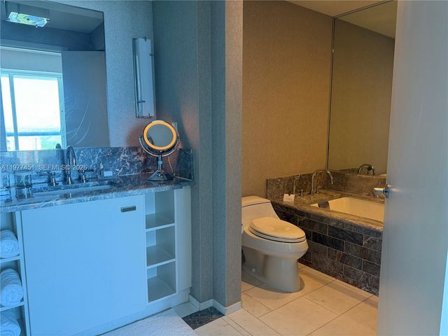 551 N Fort Lauderdale Beach Boulevard R2201, Fort Lauderdale, FL 33304
