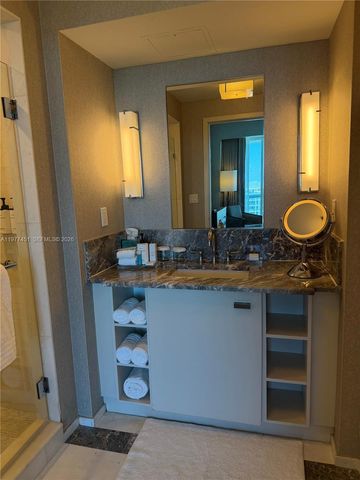 551 N Fort Lauderdale Beach Boulevard R2201, Fort Lauderdale, FL 33304