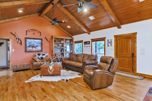 433 Fruitland Road, Bowie, TX 76230