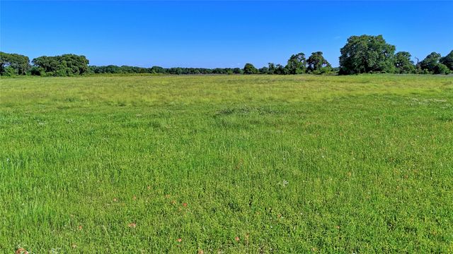 433 Fruitland Road, Bowie, TX 76230