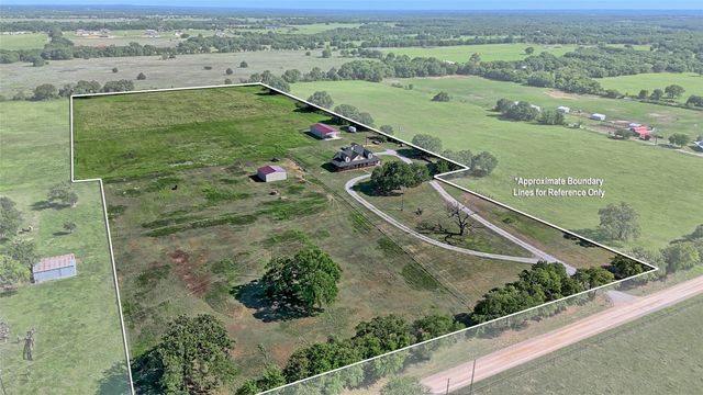 433 Fruitland Road, Bowie, TX 76230