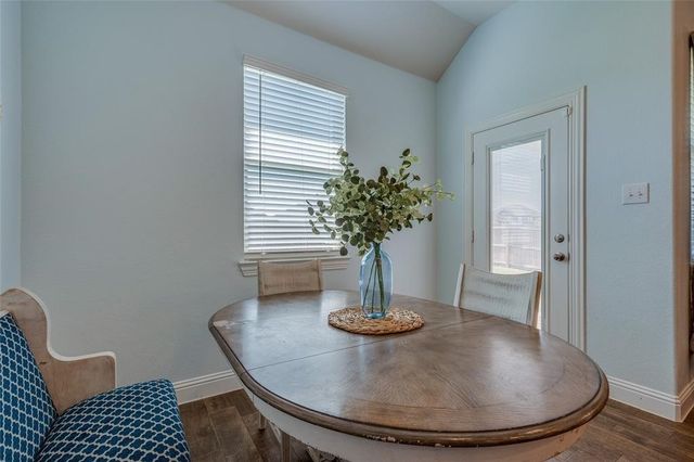 3013 Bar H Avenue, Aubrey, TX 76227