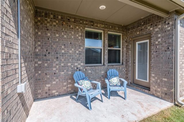 3013 Bar H Avenue, Aubrey, TX 76227