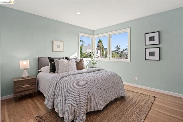 4 Estates Dr, Kensington, CA 94707