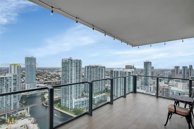68 SE 6th Street 3911, Miami, FL 33131