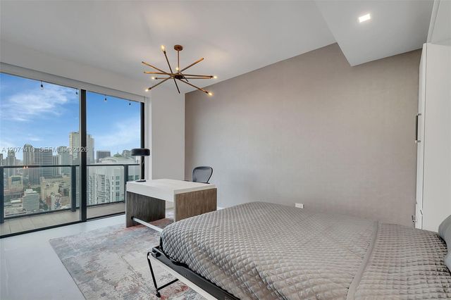 68 SE 6th Street 3911, Miami, FL 33131