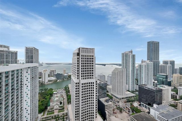 68 SE 6th Street 3911, Miami, FL 33131