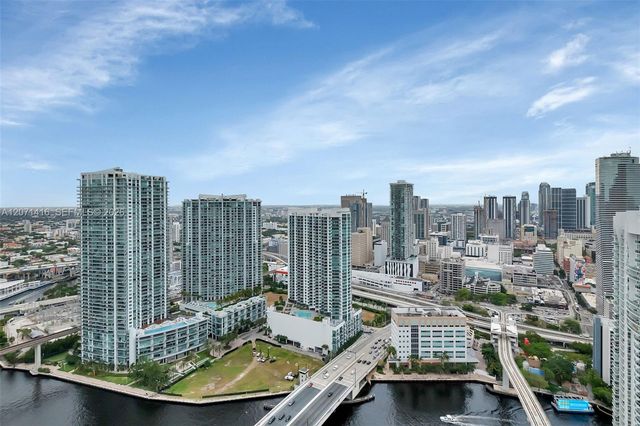 68 SE 6th Street 3911, Miami, FL 33131
