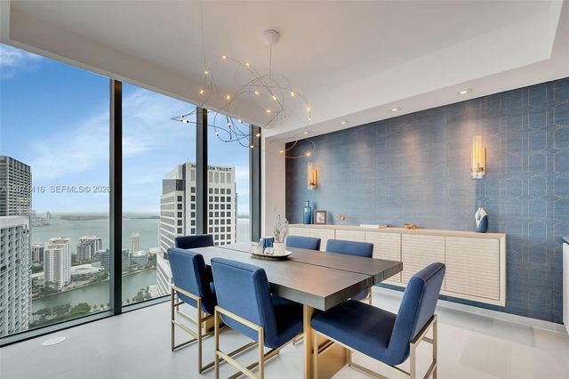 68 SE 6th Street 3911, Miami, FL 33131