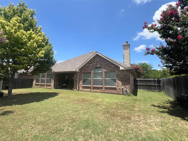 4605 Bellflower Way, Fort Worth, TX 76123