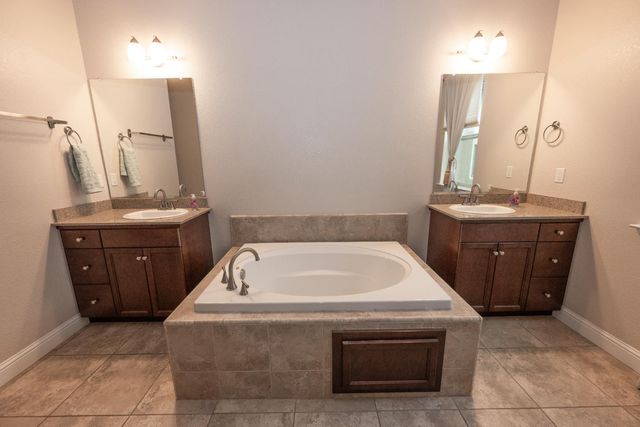 1634 E Autumn Sage Avenue, Fresno, CA 93730