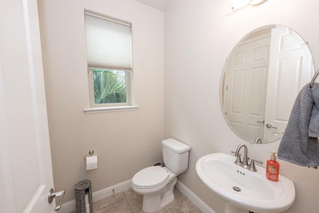 1634 E Autumn Sage Avenue, Fresno, CA 93730