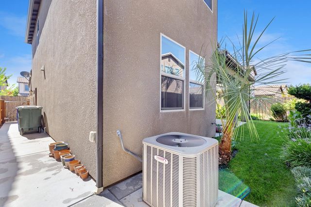 1634 E Autumn Sage Avenue, Fresno, CA 93730