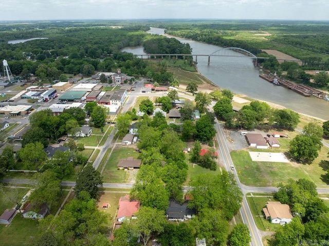 110 W Curran Street, Des Arc, AR 72040