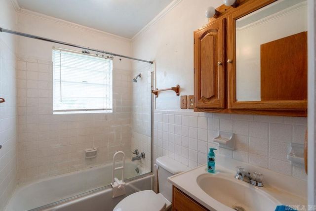 110 W Curran Street, Des Arc, AR 72040