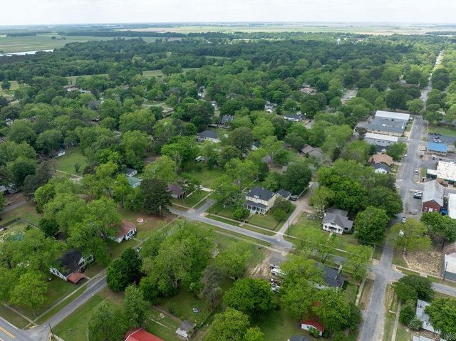 110 W Curran Street, Des Arc, AR 72040