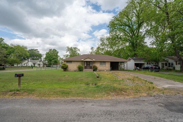 110 W Curran Street, Des Arc, AR 72040