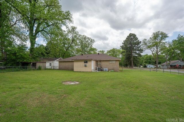 110 W Curran Street, Des Arc, AR 72040