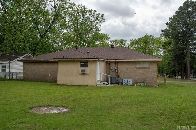 110 W Curran Street, Des Arc, AR 72040