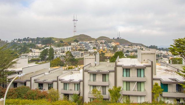 135 Red Rock Way 306L, San Francisco, CA 94131