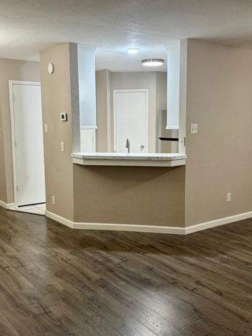 50 Evanston Street 5, Houston, TX 77015