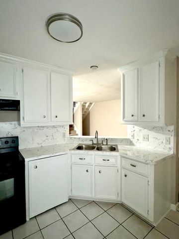 50 Evanston Street 5, Houston, TX 77015