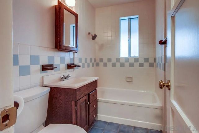 6548 Comly St, San Diego, CA 92111