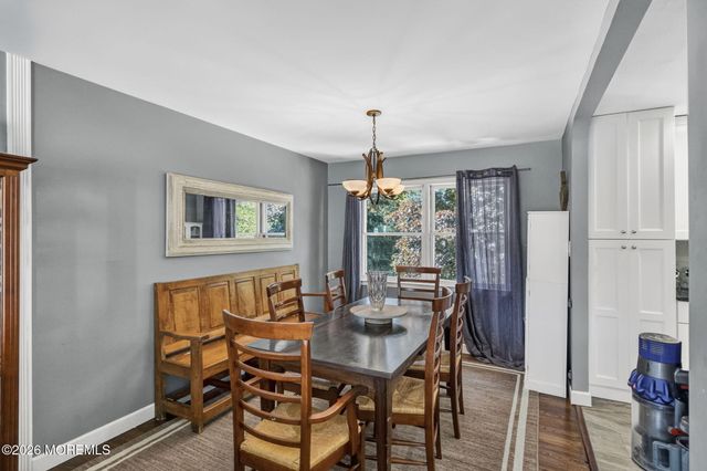 24 Eliot Road, Manalapan, NJ 07726