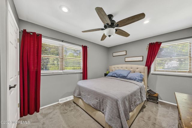 24 Eliot Road, Manalapan, NJ 07726