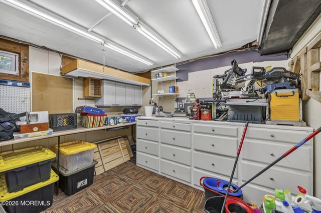 24 Eliot Road, Manalapan, NJ 07726