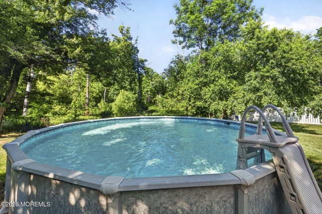 24 Eliot Road, Manalapan, NJ 07726