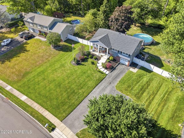 24 Eliot Road, Manalapan, NJ 07726
