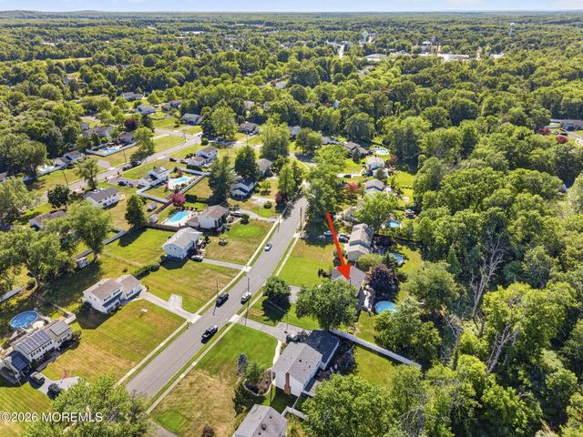 24 Eliot Road, Manalapan, NJ 07726