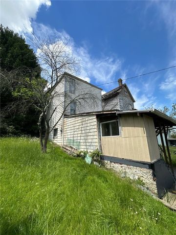 713 Catharine Street, Duquesne, PA 15110