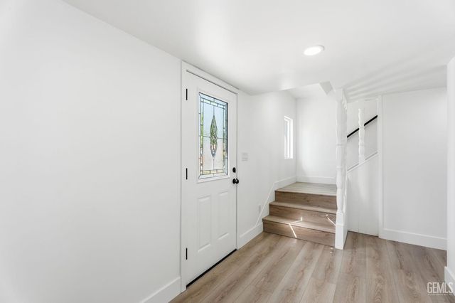 4704 Winners Circle, Bakersfield, CA 93309