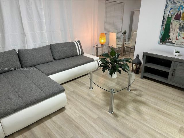 3522 NE 166 ST 1, North Miami Beach, FL 33160