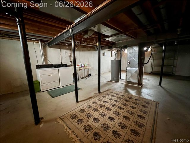 37407 Charter Oaks Boulevard, Clinton Charter Township, MI 48036