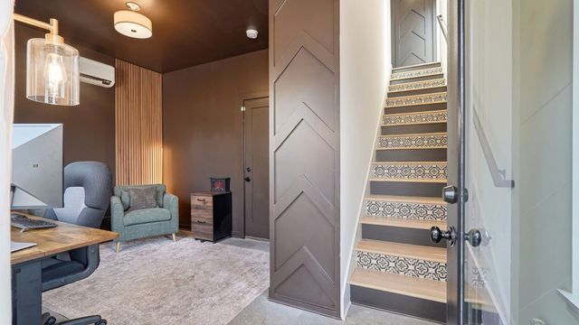 331 E Village Ln, Nashville, TN 37216