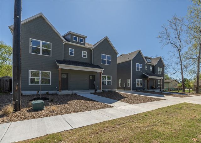 820 S Dockery Lane 1 & 2, Fayetteville, AR 72701