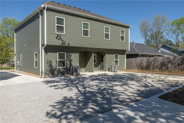 820 S Dockery Lane 1 & 2, Fayetteville, AR 72701