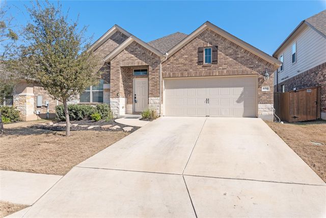 620 Stonewood LN, Buda, TX 78610