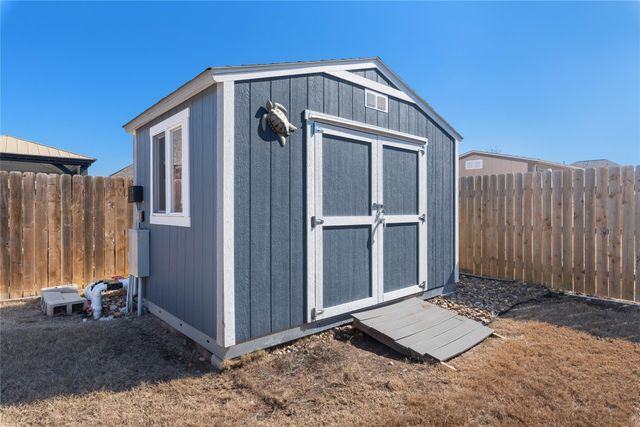 620 Stonewood LN, Buda, TX 78610