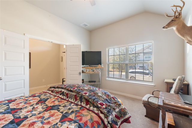 620 Stonewood LN, Buda, TX 78610