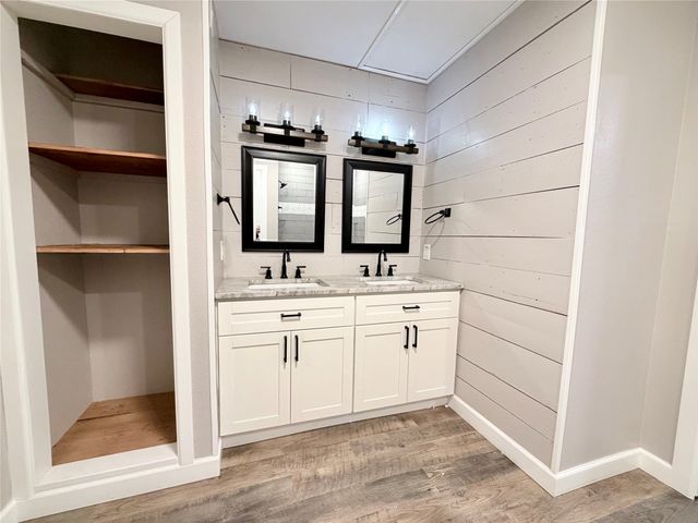 710 N Rusk Street, Weatherford, TX 76086