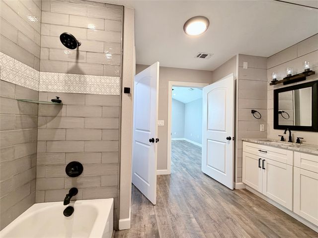 710 N Rusk Street, Weatherford, TX 76086