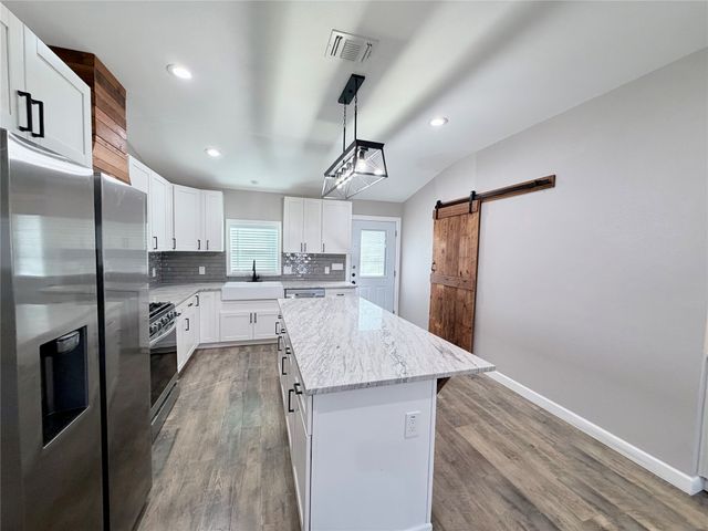 710 N Rusk Street, Weatherford, TX 76086