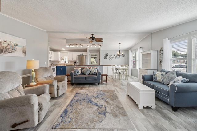 1001 MATTHEW AVENUE, The Villages, FL 32159