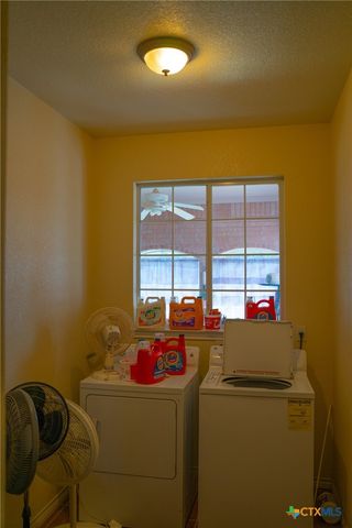 402 Polar Circle, Harker Heights, TX 76548