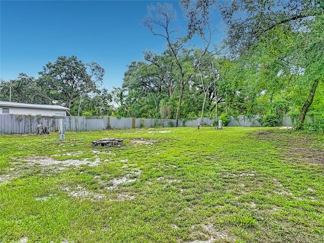 40628 PALM DRIVE, Eustis, FL 32736
